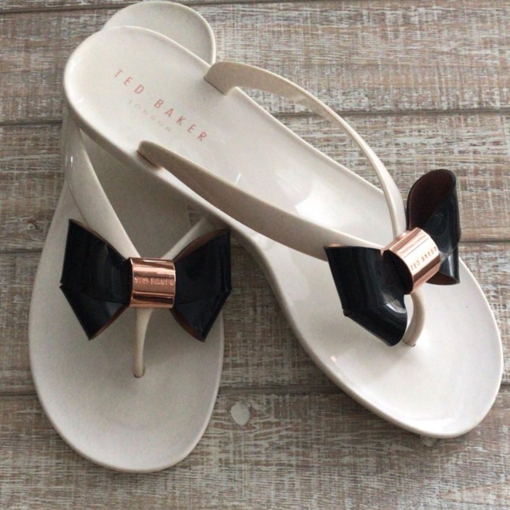 Ted Baker London Bow Flip flops